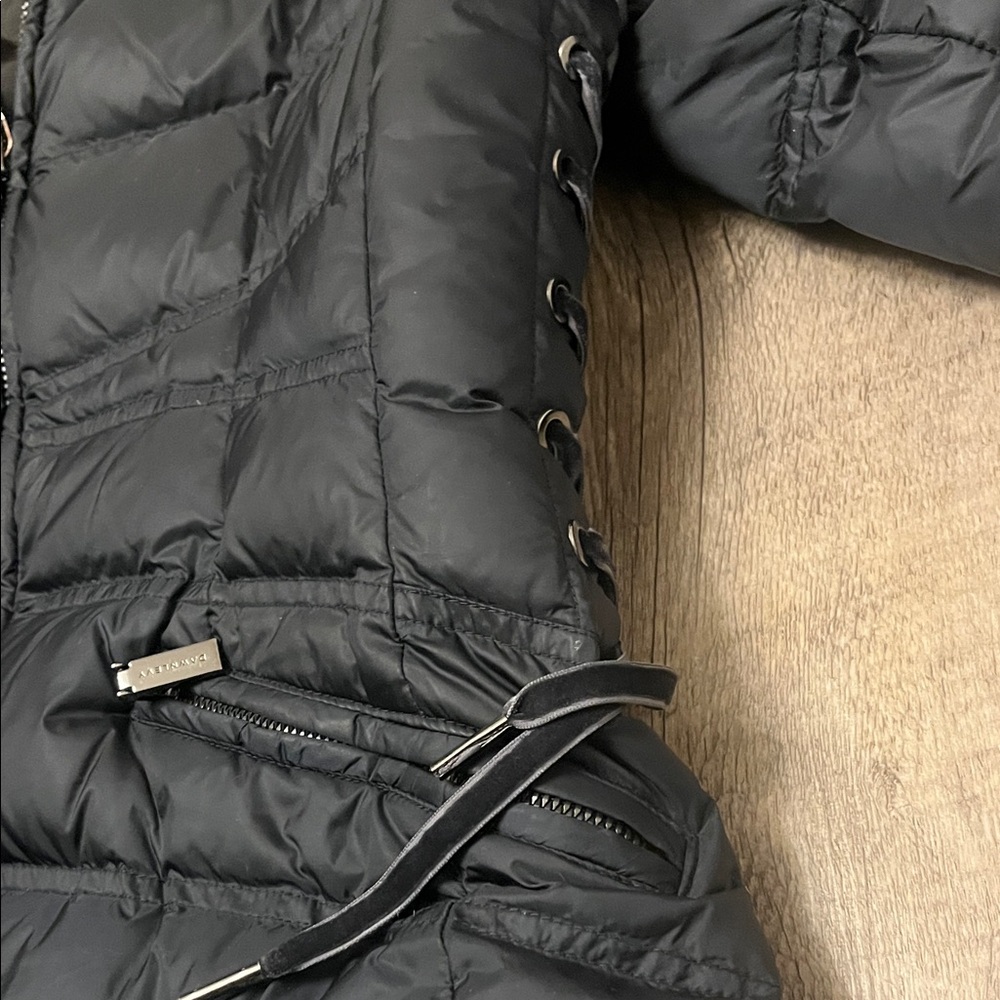 Dawn Levy Navy Blue Puffer with detachable Fur Collar, velvet lace up, sz. M - Picture 7 of 9